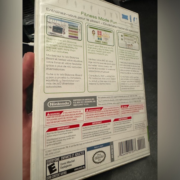 Wii Fit game complete - used shape - Picture 2 of 3